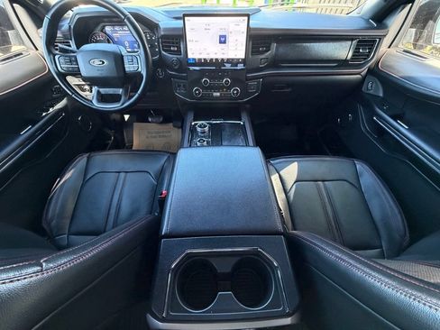 Used 2023 Ford Expedition Max Limited AWD/4WD image 12