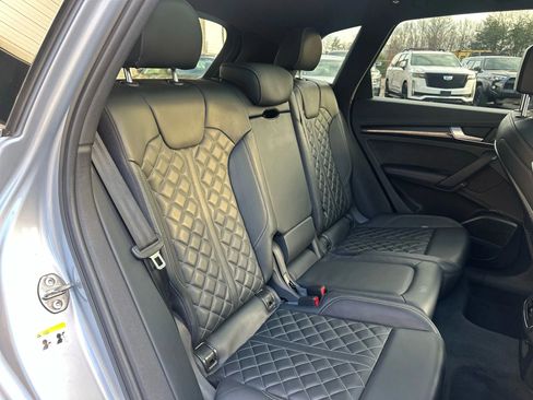Used 2018 Audi SQ5 Prestige w/ Prestige Package image 35