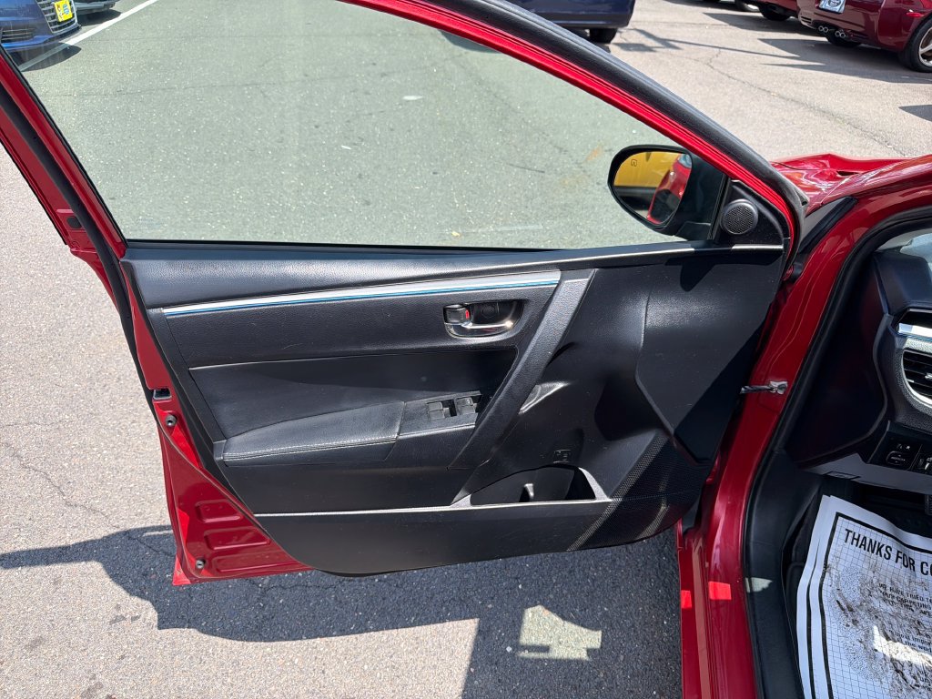Used 2015 Toyota Corolla S FWD image 11