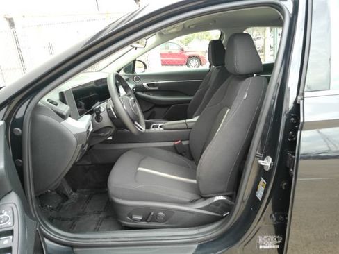 Used 2025 Hyundai Sonata SEL FWD image 14