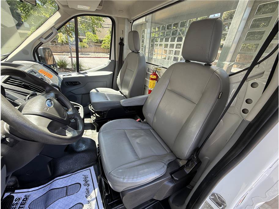 Used 2017 Ford Transit 250 138 RWD image 9