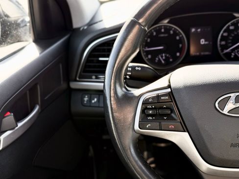 Used 2018 Hyundai Elantra Value Edition image 39