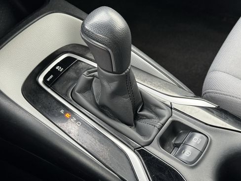 Used 2021 Toyota Corolla SE image 28