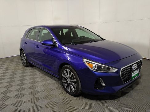 Used 2020 Hyundai Elantra GT FWD image 11