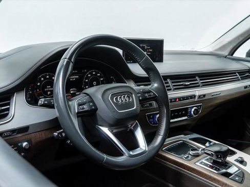 Used 2019 Audi Q7 3.0T Prestige AWD/4WD image 13