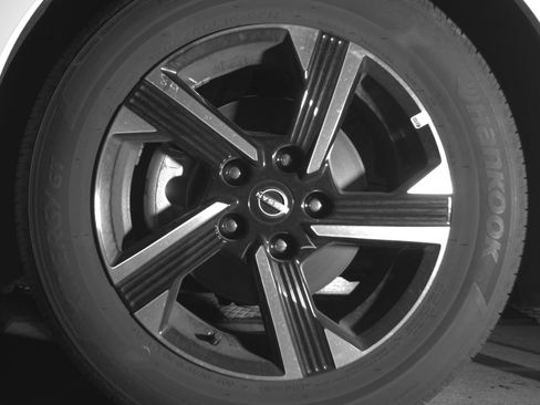 Used 2025 Nissan Sentra SV image 12