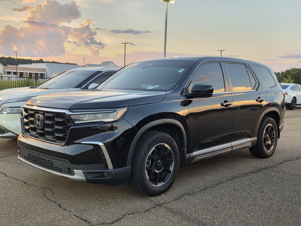 Used 2025 Honda Pilot EX-L image 5