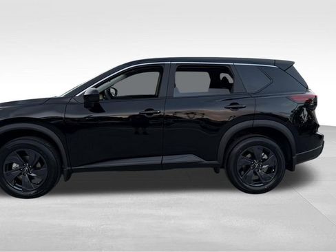 New 2026 Nissan Rogue SV FWD image 4