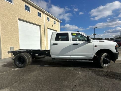 New 2026 RAM 3500 Tradesman image 11