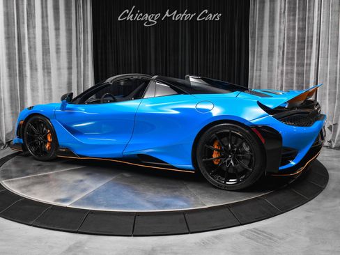 Used 2022 McLaren 765LT image 3