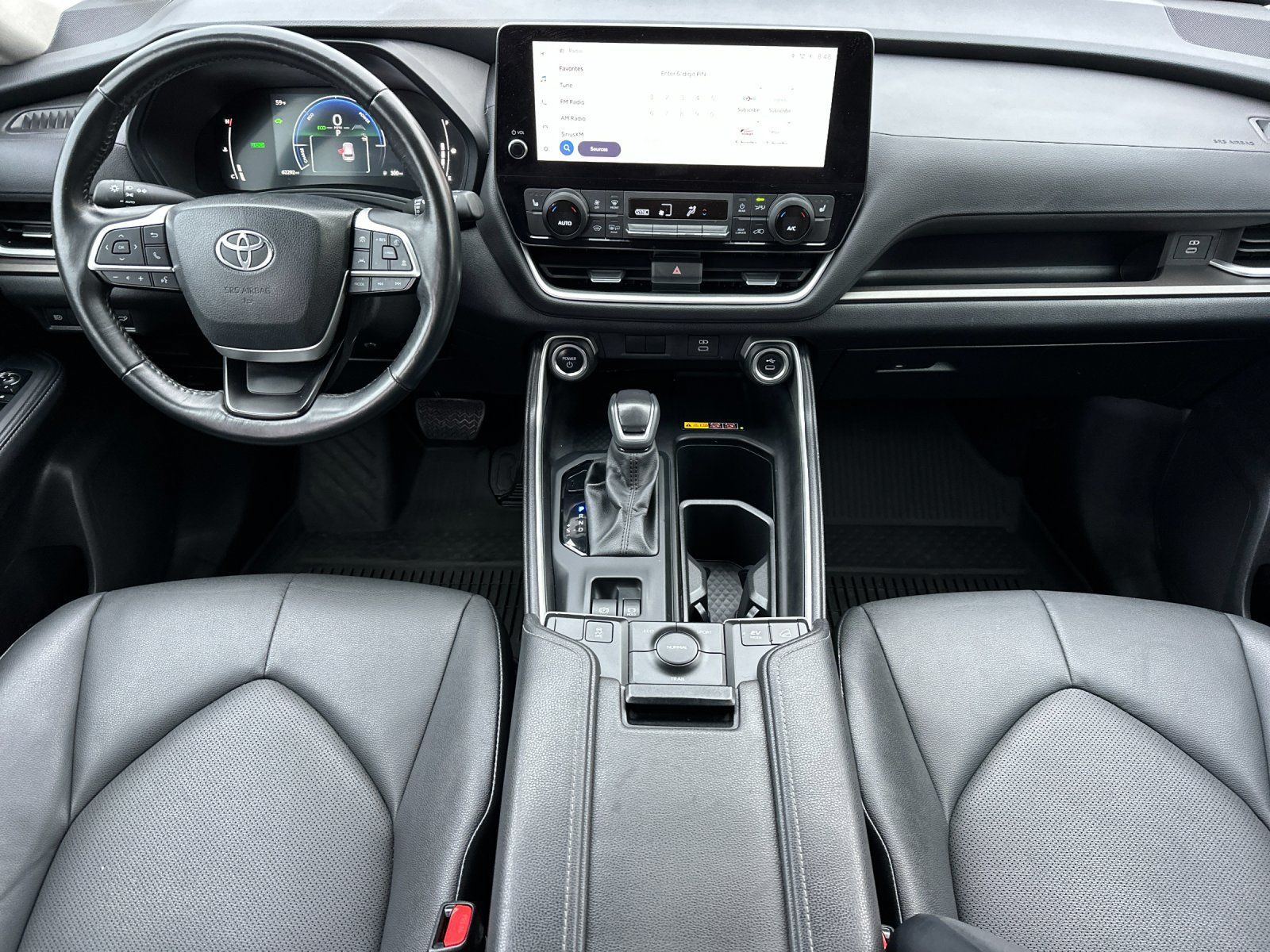 Used 2024 Toyota Grand Highlander AWD Hybrid image 12