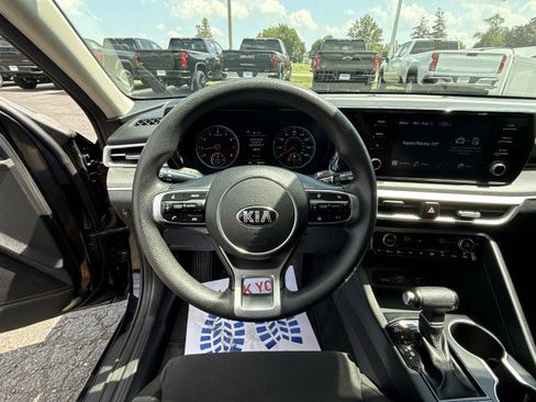 Used 2021 Kia K5 LXS image 11