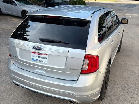 Used 2011 Ford Edge Sport FWD image 4