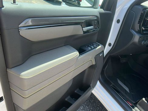 New 2025 Chevrolet Silverado 1500 ZR2 w/ Technology Package AWD/4WD image 11