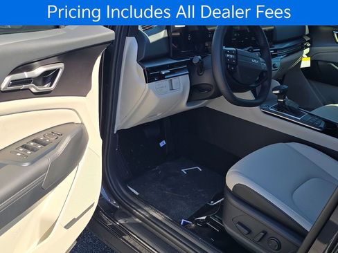 New 2026 Kia Sportage EX w/ EX Panorama Roof Package FWD image 9