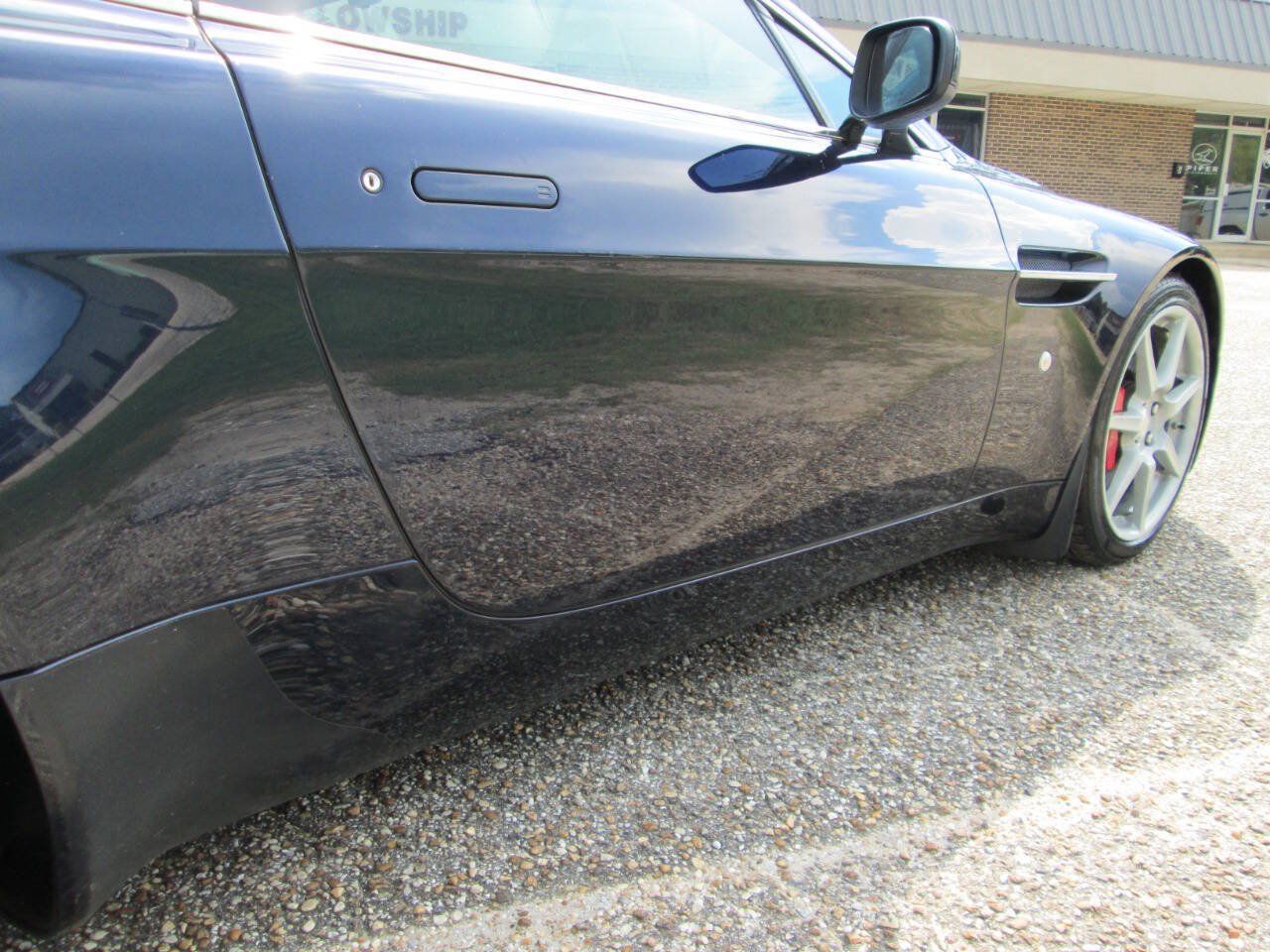 Used 2007 Aston Martin V8 Vantage Coupe RWD image 55
