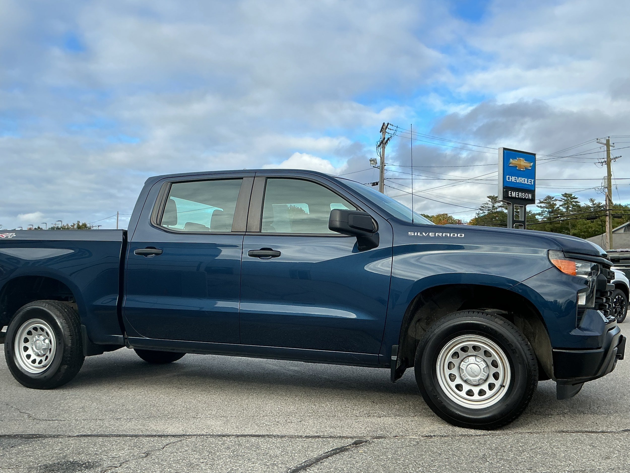 Certified 2023 Chevrolet Silverado 1500 W/T w/ Trailering Package AWD/4WD image 7