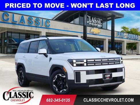 Used 2025 Hyundai Santa Fe SEL FWD image 1