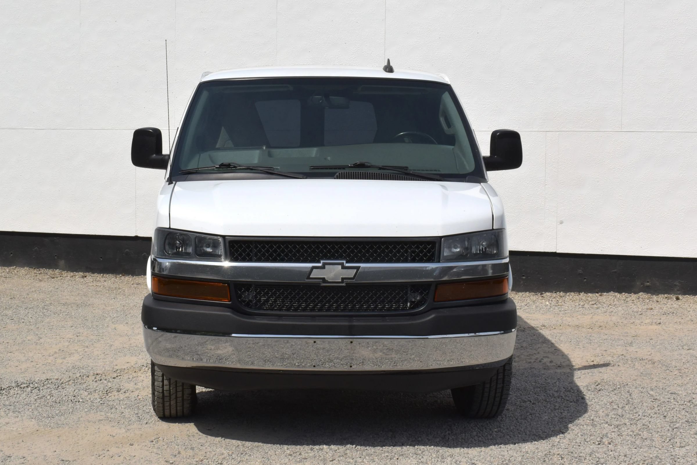 Used 2021 Chevrolet Express 2500 Extended w/ Driver Convenience Package RWD image 31