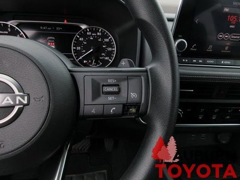 Used 2023 Nissan Rogue S image 16