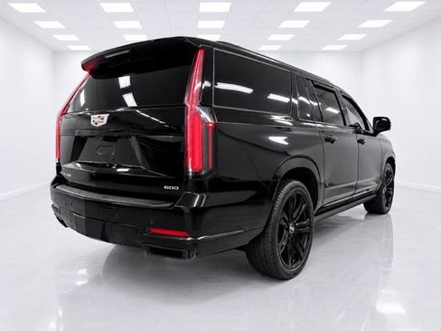 Used 2025 Cadillac Escalade ESV Sport Platinum AWD/4WD image 11