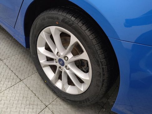 Used 2020 Ford Fusion SE FWD image 31