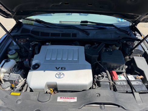 Used 2010 Toyota Camry XLE FWD image 24