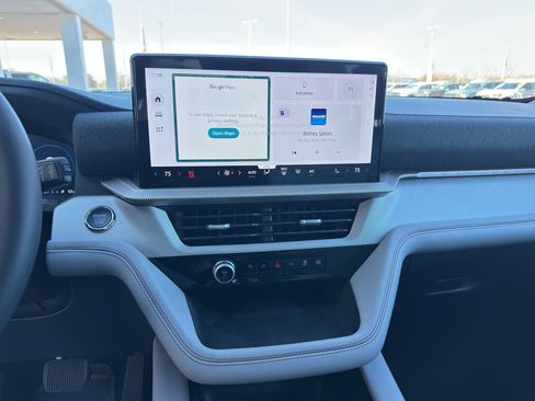 New 2026 Ford Explorer Active image 18