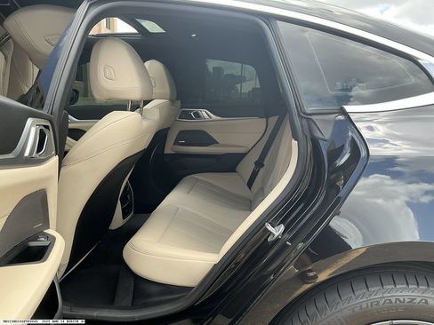 Used 2025 BMW i4 eDrive40 w/ Premium Package RWD image 9