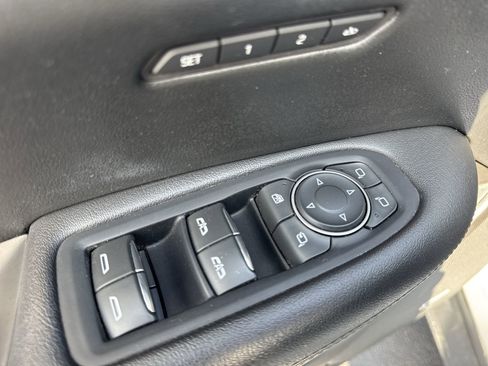 Used 2018 Cadillac XT5 Luxury image 13