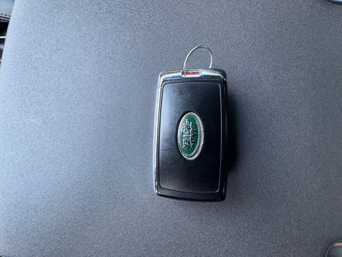 Used 2020 Land Rover Discovery HSE AWD/4WD image 32