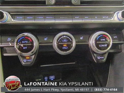 Used 2020 Genesis G70 3.3T image 22