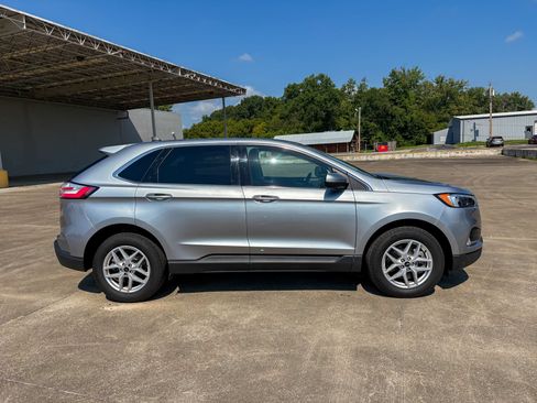 Used 2023 Ford Edge SEL w/ Convenience Package AWD/4WD image 15