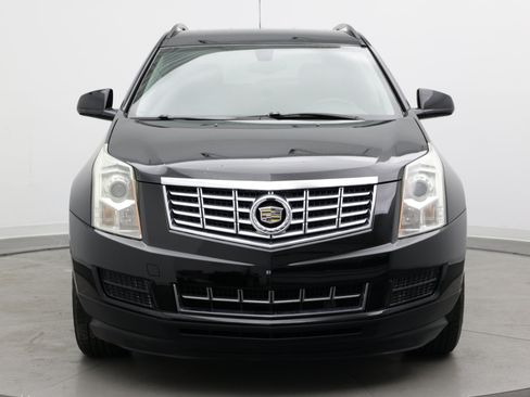 Used 2016 Cadillac SRX FWD image 2