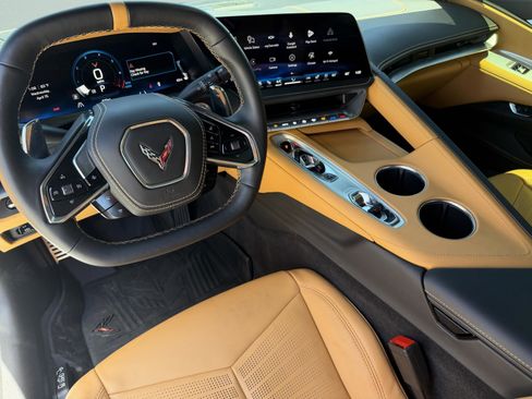 Used 2026 Chevrolet Corvette Stingray Premium Conv w/ Z51 Performance Package RWD image 14
