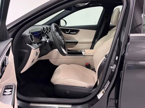 Certified 2025 Mercedes-Benz C 300 4MATIC Sedan image 10