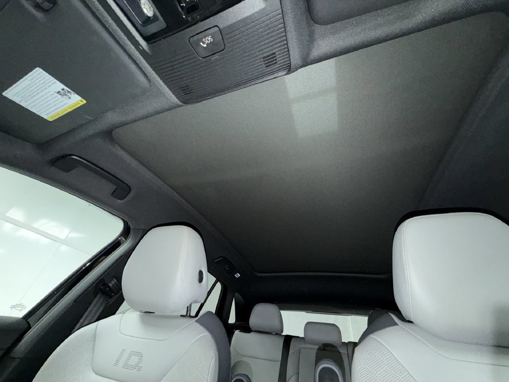Used 2021 Volkswagen ID.4 Pro S AWD/4WD image 24