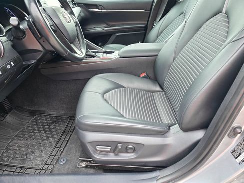 Used 2023 Toyota Camry SE FWD image 10