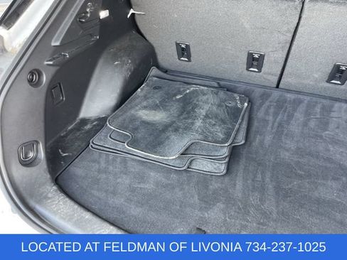 Certified 2024 Chevrolet Equinox EV LT FWD image 33