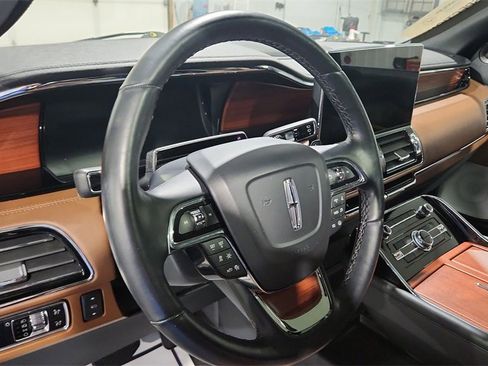 Used 2024 Lincoln Navigator Reserve w/ Equipment Group 201A image 18