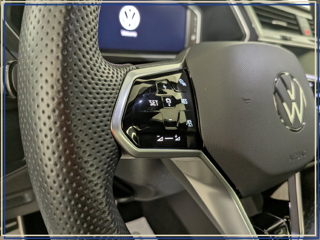 Used 2024 Volkswagen Tiguan SEL R-Line AWD/4WD image 22
