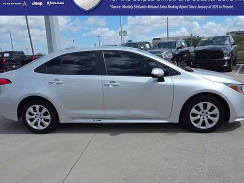 Used 2024 Toyota Corolla LE FWD image 9