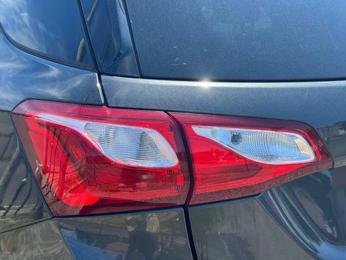 Used 2018 Chevrolet Equinox LT AWD/4WD image 9