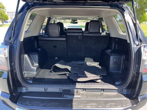 Used 2016 Toyota 4Runner Trail Premium AWD/4WD image 11