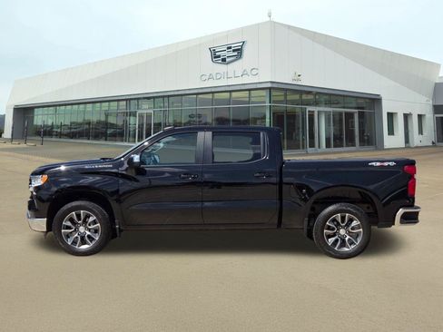 Used 2023 Chevrolet Silverado 1500 LT AWD/4WD image 3