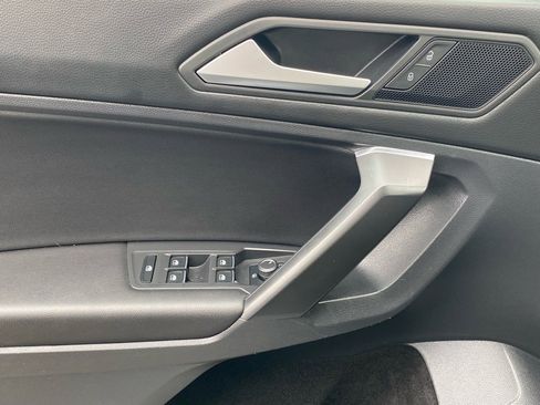 Certified 2021 Volkswagen Tiguan SE R-Line w/ 3rd Row Seat Package image 20