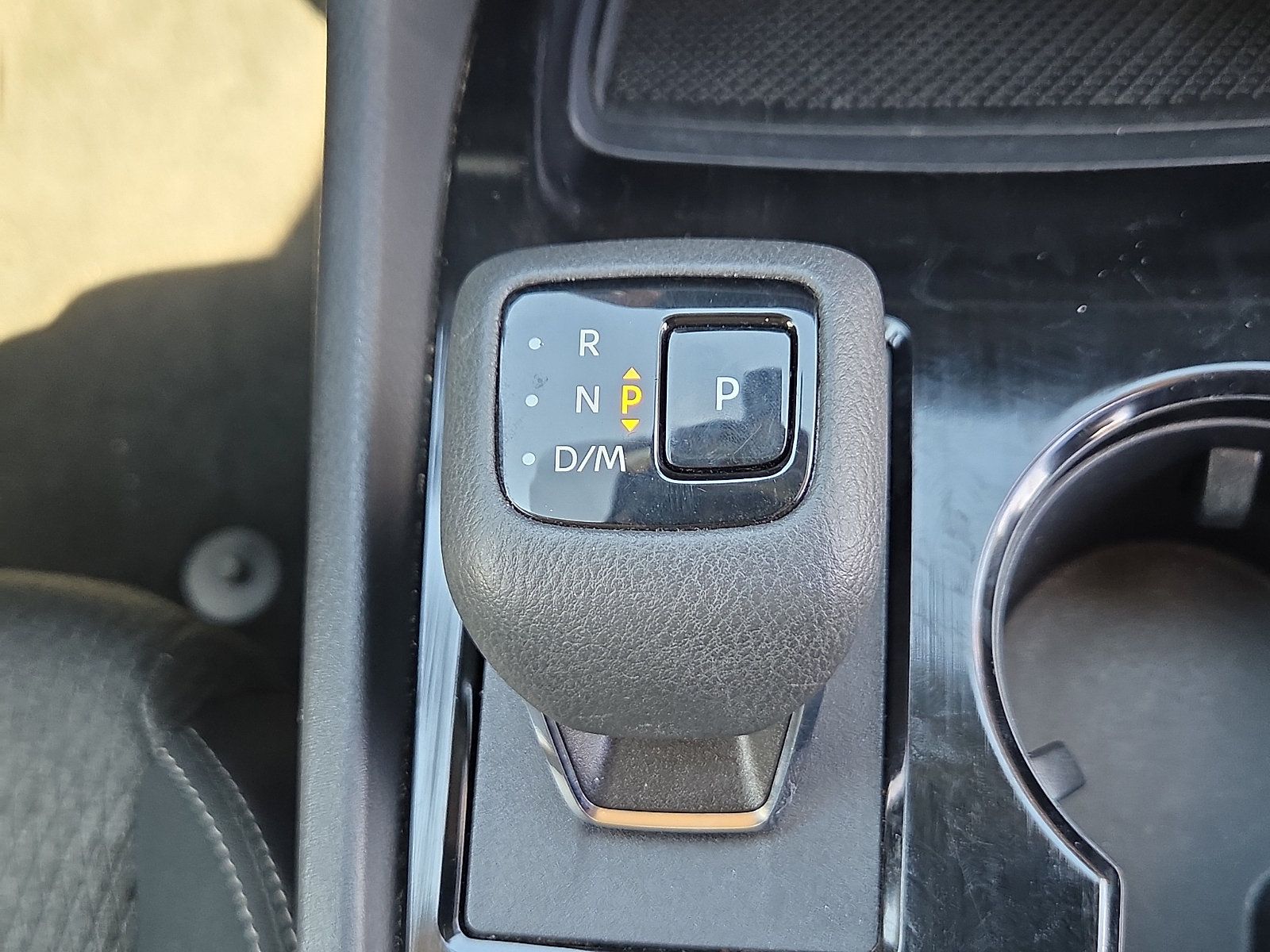 Used 2024 Nissan Rogue SV FWD image 16