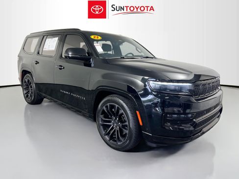 Used 2023 Jeep Grand Wagoneer Series II image 1