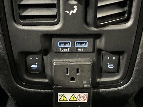 Used 2024 Dodge Durango GT image 37