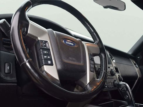 Used 2016 Ford Expedition Limited w/ Equipment Group 301A image 9